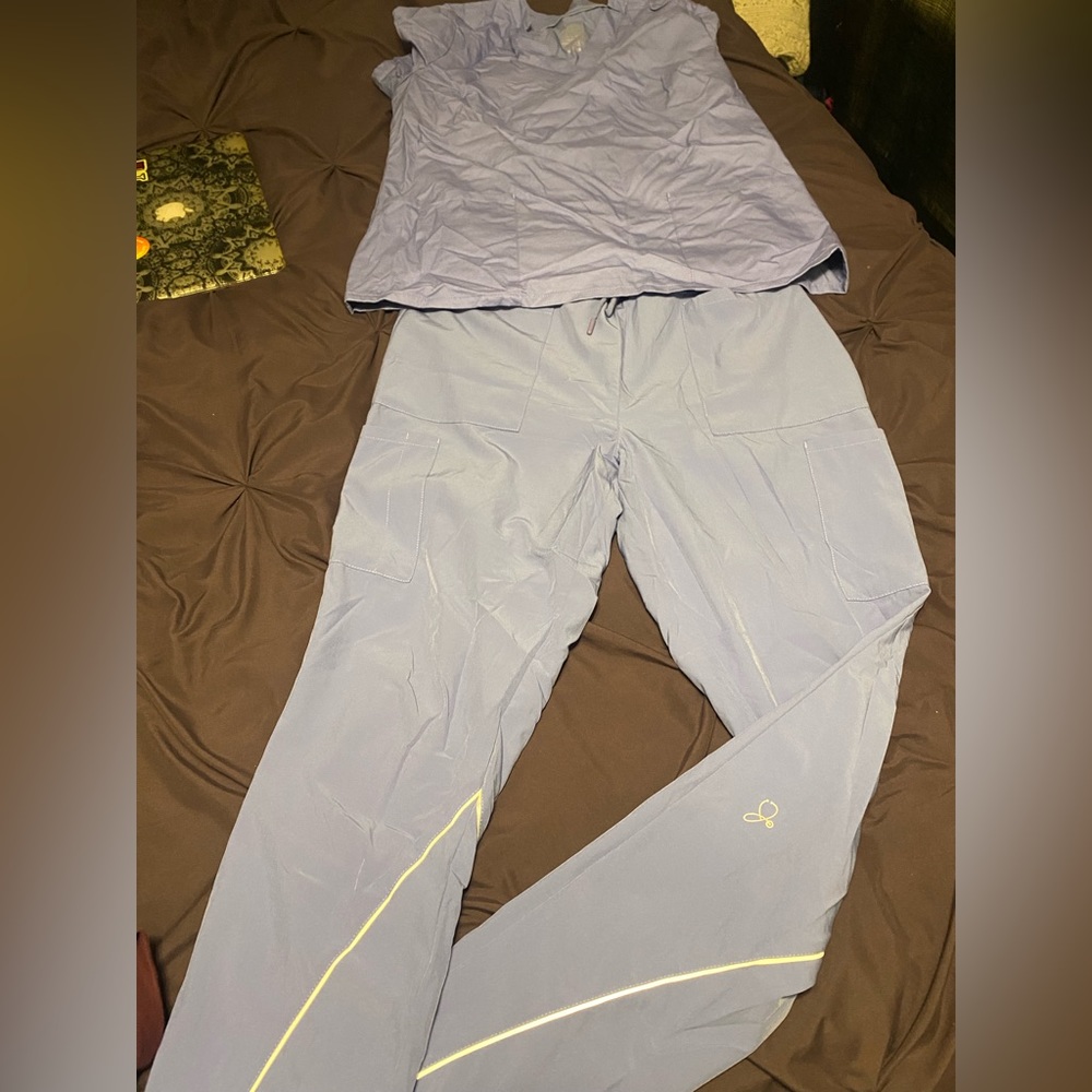 Jaanuu scrub set Large